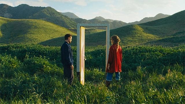 Hai ngôi sao Margot Robbie và Colin Farrell đảm nhận các vai chính của bộ phim