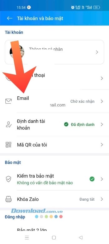 Nhấn vào mục Email