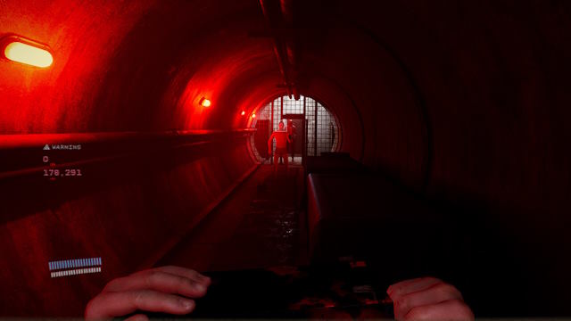 Các thực thể đến từ nhiều chiều không gian khác nhau luôn rình rập