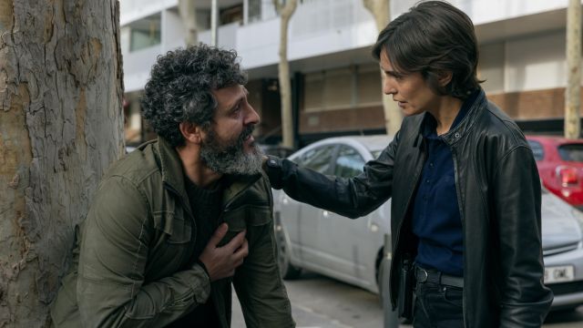 City of Shadows xoay quanh hành trình phá án gay cấn, hồi hộp của bộ đôi thanh tra đầy kinh nghiệm