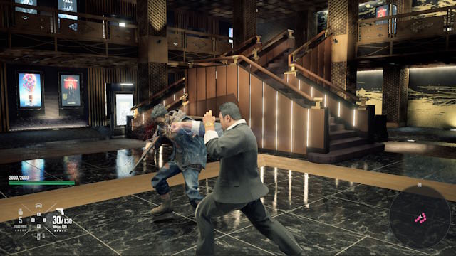 Đối đầu với kẻ thù bằng các đòn đánh tay không tàn bạo