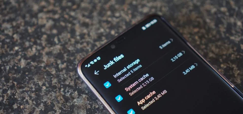 Xóa cache ứng dụng