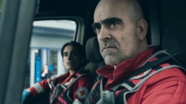 Salvador khai thác đề tài tội phạm hiện đại đan xen với câu chuyện gia đình gai góc