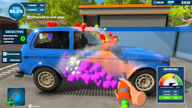 Rửa xe bằng xà phòng có màu