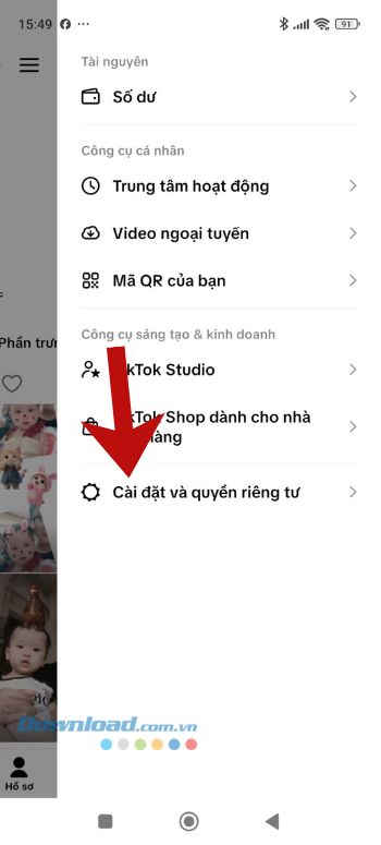 Chạm vào mục Cài đặt và quyền riêng tư