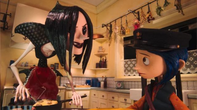 Cùng Coraline bước vào hành trình giải cứu gia đình trong thế giới song song hoàn hảo