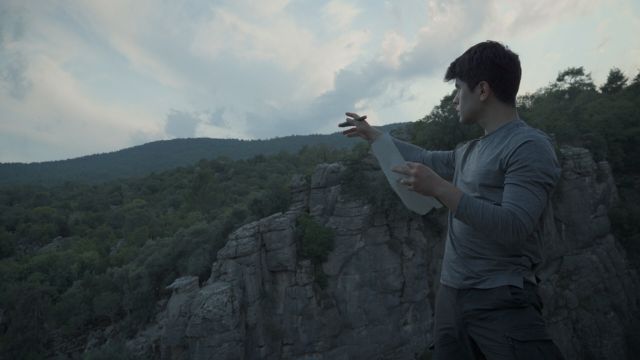 Kết hợp khả năng quan sát với kỹ năng sinh tồn để sống sót