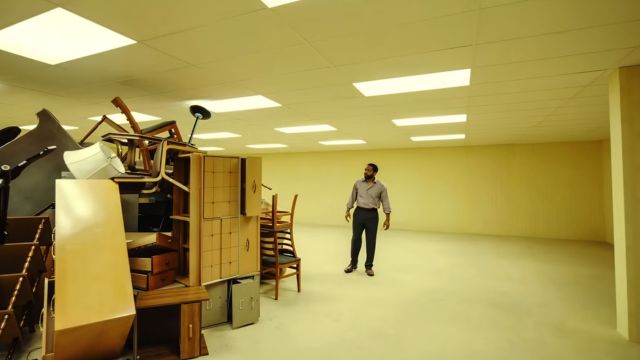 Backrooms là bộ phim điện ảnh cực hot của đạo diễn trẻ Kane Parsons
