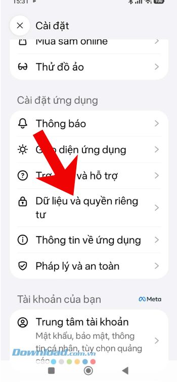 Nhấn vào mục Dữ liệu và quyền riêng tư