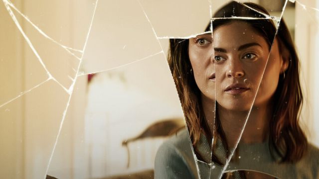 Poster phim tâm lý tội phạm bí ẩn The Secret Woman - Người phụ nữ bí mật