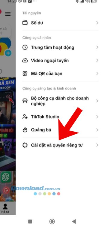 Nhấn vào mục Cài đặt và quyền riêng tư