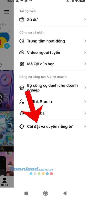 Nhấn vào mục Cài đặt và quyền riêng tư